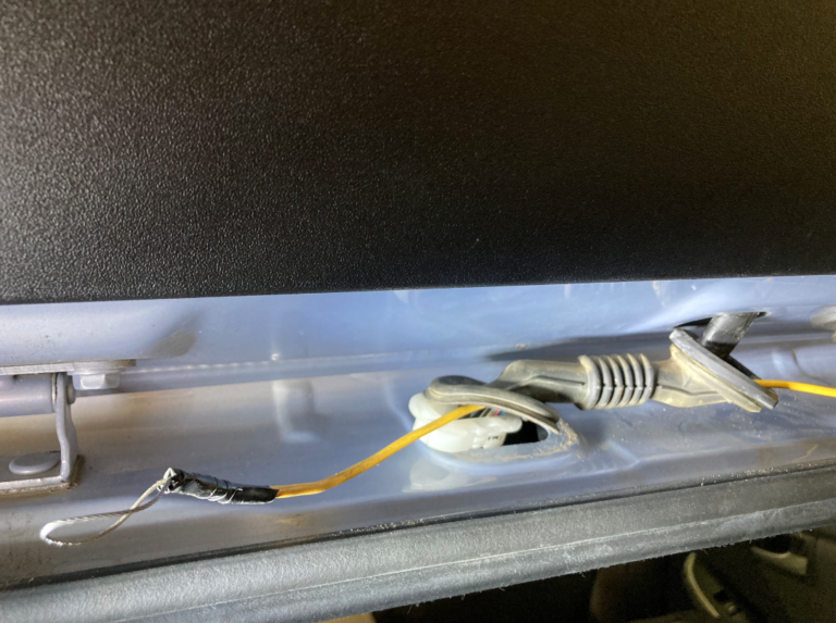 ドラレコ取付けコツ