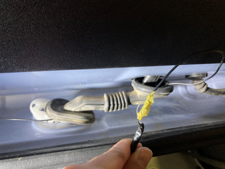 ドラレコ取付けコツ