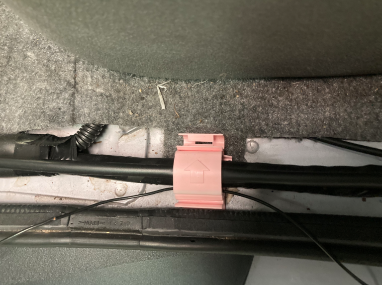 ドラレコ取付けコツ