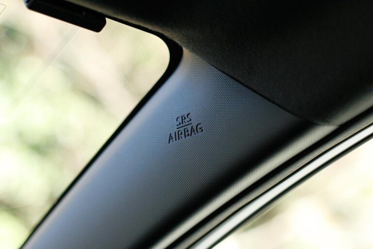 トヨタ(純正) SRSサイドエアバッグ＋SRSカーテンシールドエアバッグ