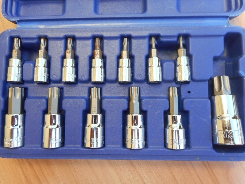 車のメンテンナンス・カスタムに使用する工具紹介