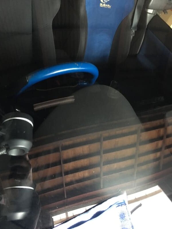 フロントガラスコーティング_インプレッサに施工