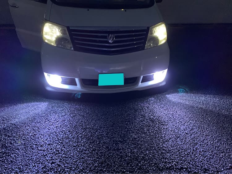 アルファードフォグランプのカスタム_HID