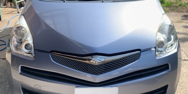 ラクティス_フロントガラス撥水コーティング施工