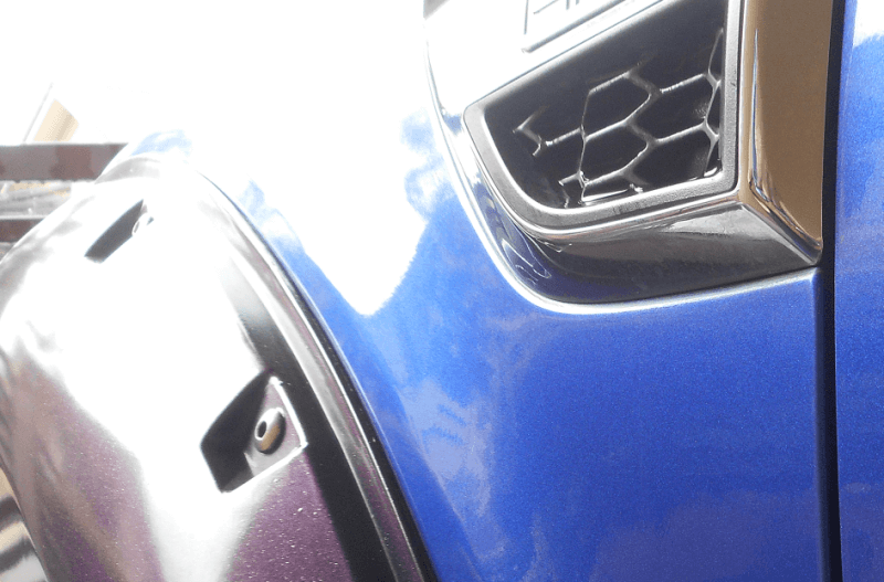 スプレー式ガラスコーティング剤施工_キレイな拭き上げ