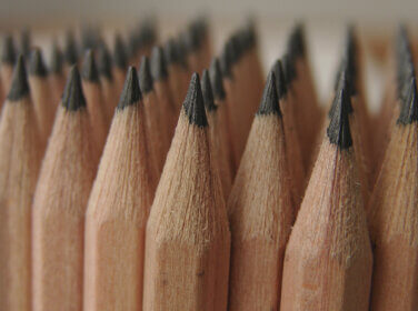 鉛筆硬度とは？塗装・コーティングの硬さについて解説